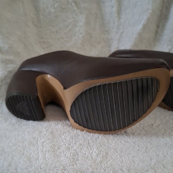 John Fluevog Dark Brown Women's Mules - Picture 9 of 10